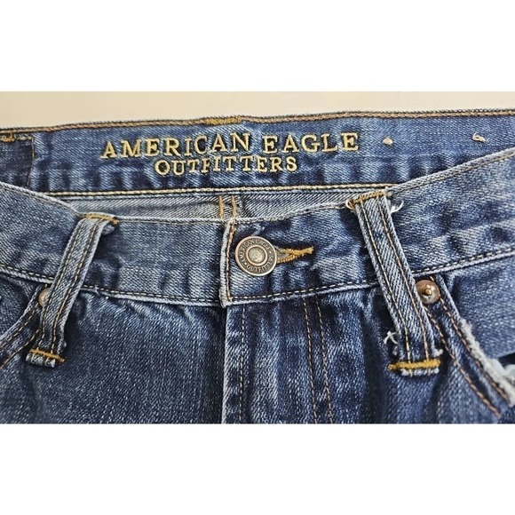 American Eagle ~Men's Size 32/34~ Blue Denim Relaxed Straight Jeans Distressed. - Picture 5 of 12